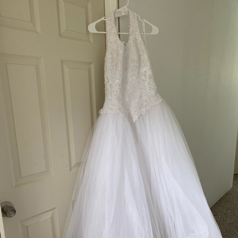 David’s Bridal Oleg Cassini size 14